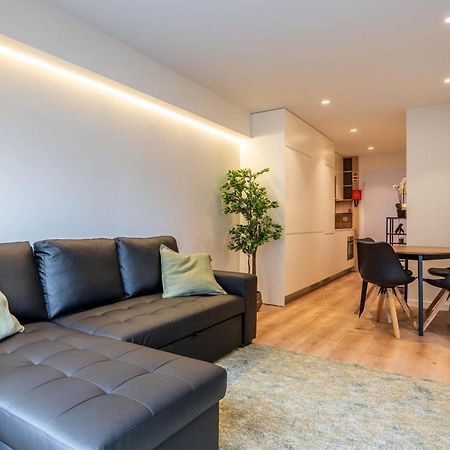 Trindade Bliss: 1Br W/ Free Parking By Lovelystay 波尔图 外观 照片