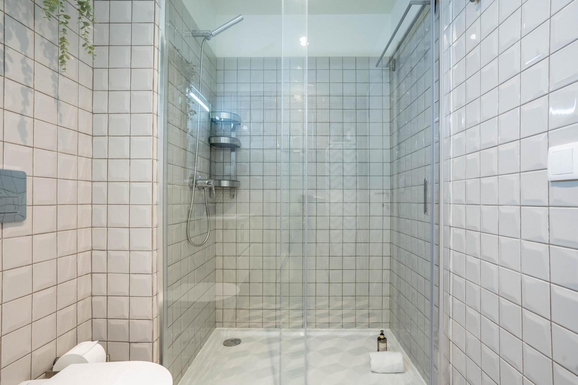 Trindade Bliss: 1Br W/ Free Parking By Lovelystay 波尔图 外观 照片