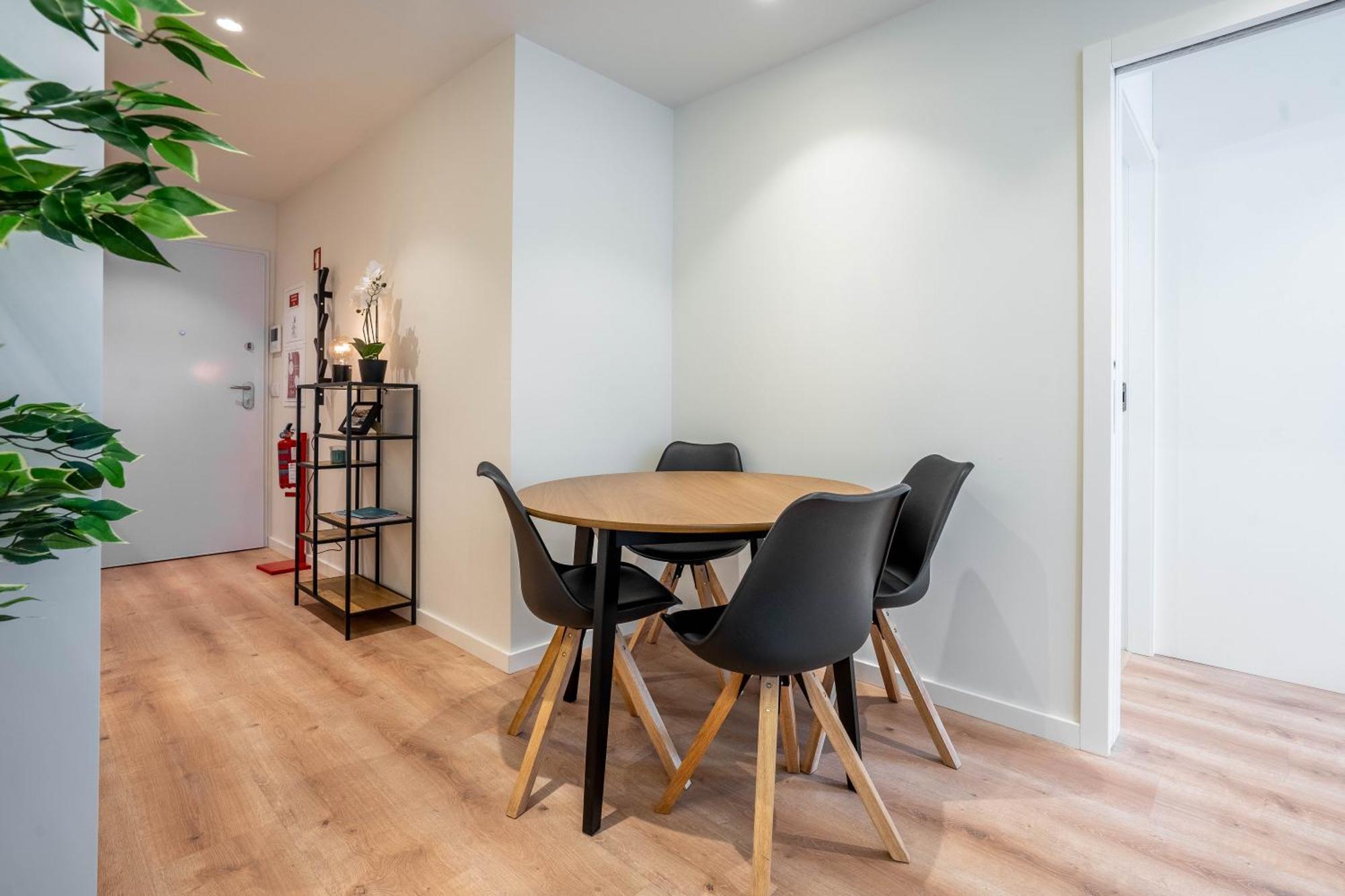 Trindade Bliss: 1Br W/ Free Parking By Lovelystay 波尔图 外观 照片