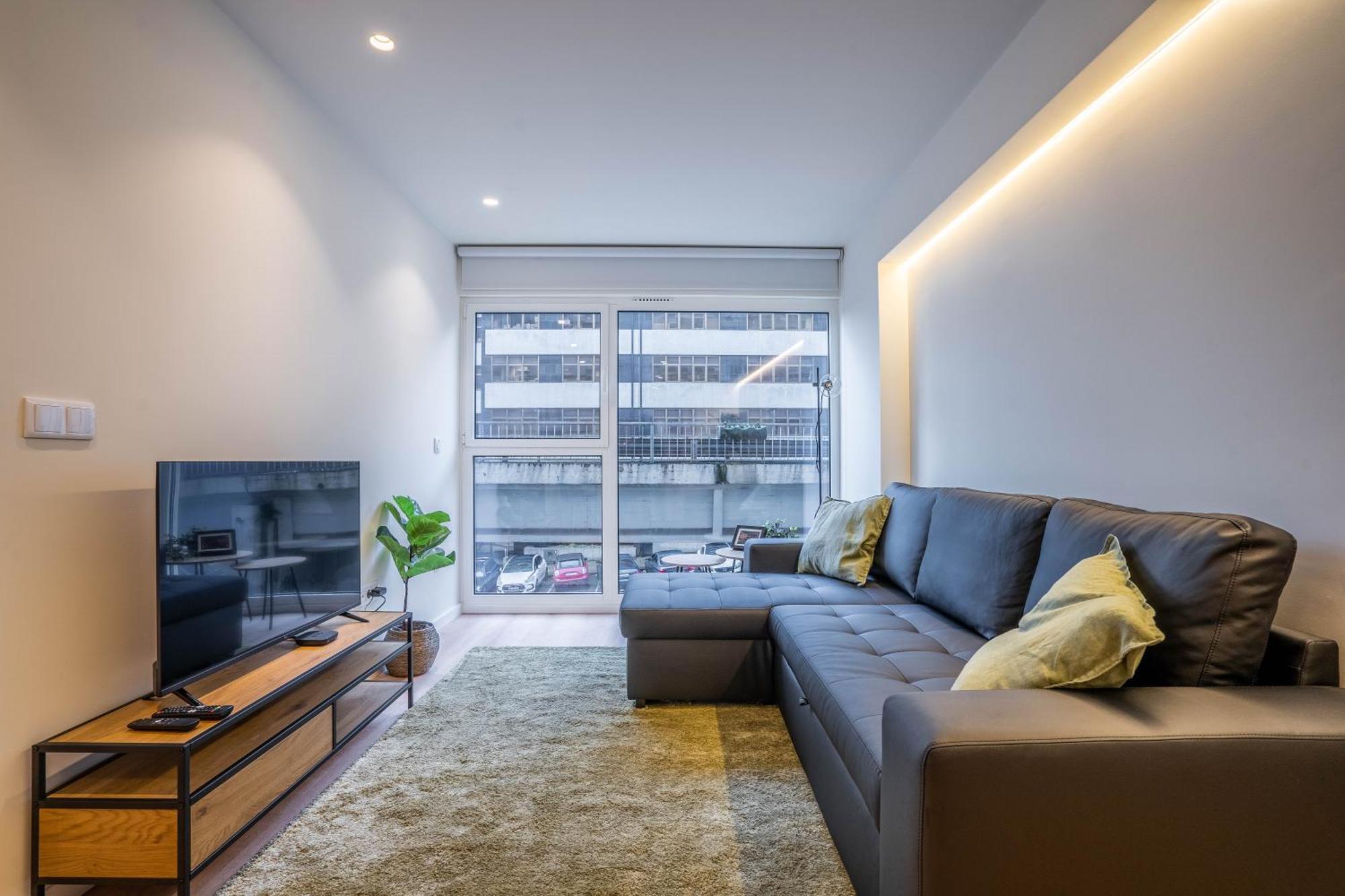Trindade Bliss: 1Br W/ Free Parking By Lovelystay 波尔图 外观 照片
