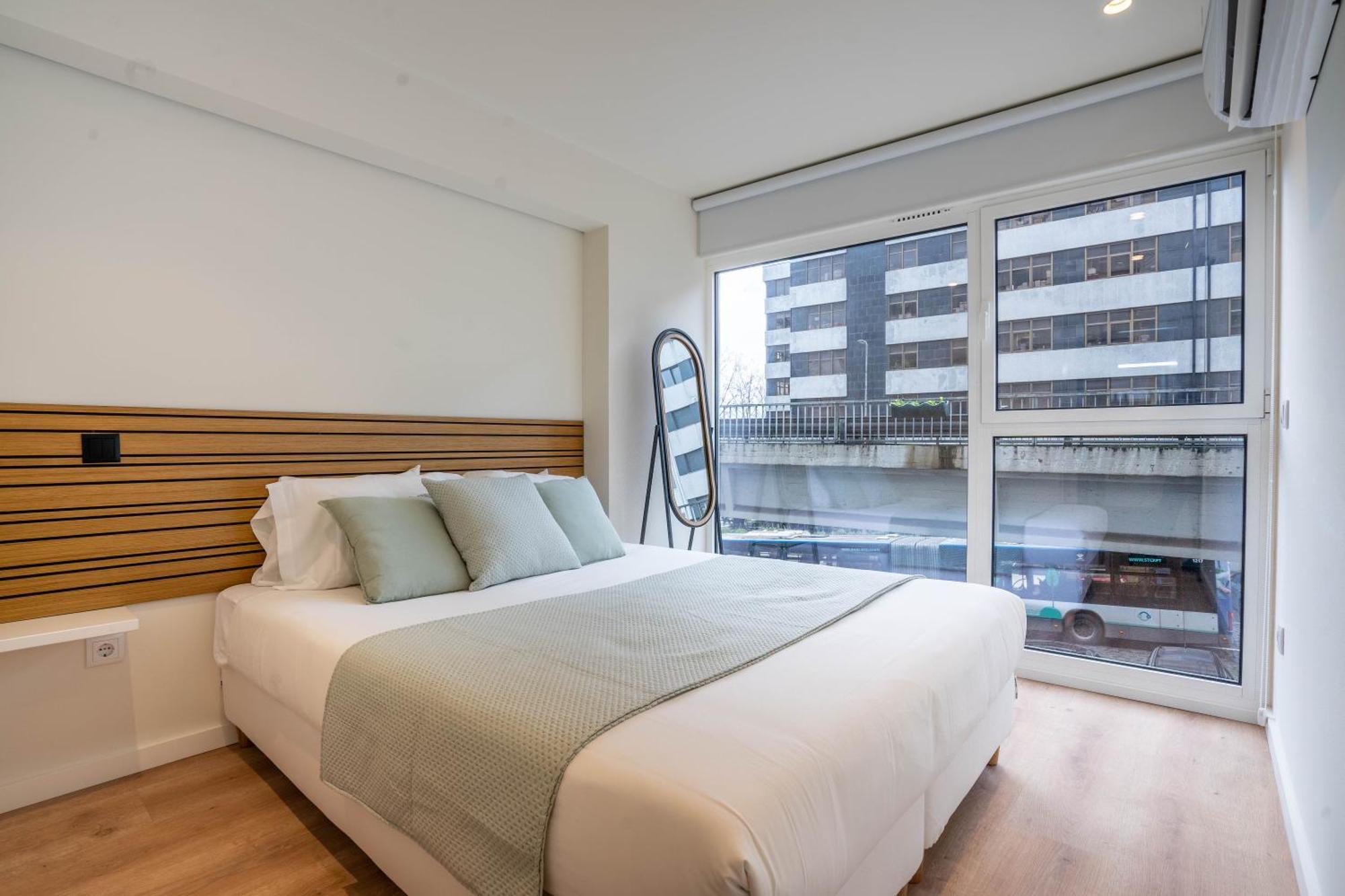 Trindade Bliss: 1Br W/ Free Parking By Lovelystay 波尔图 外观 照片