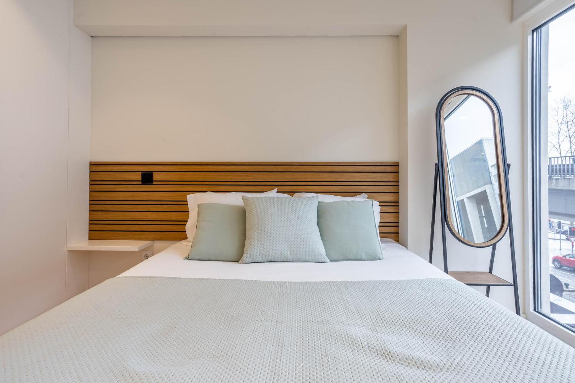 Trindade Bliss: 1Br W/ Free Parking By Lovelystay 波尔图 外观 照片