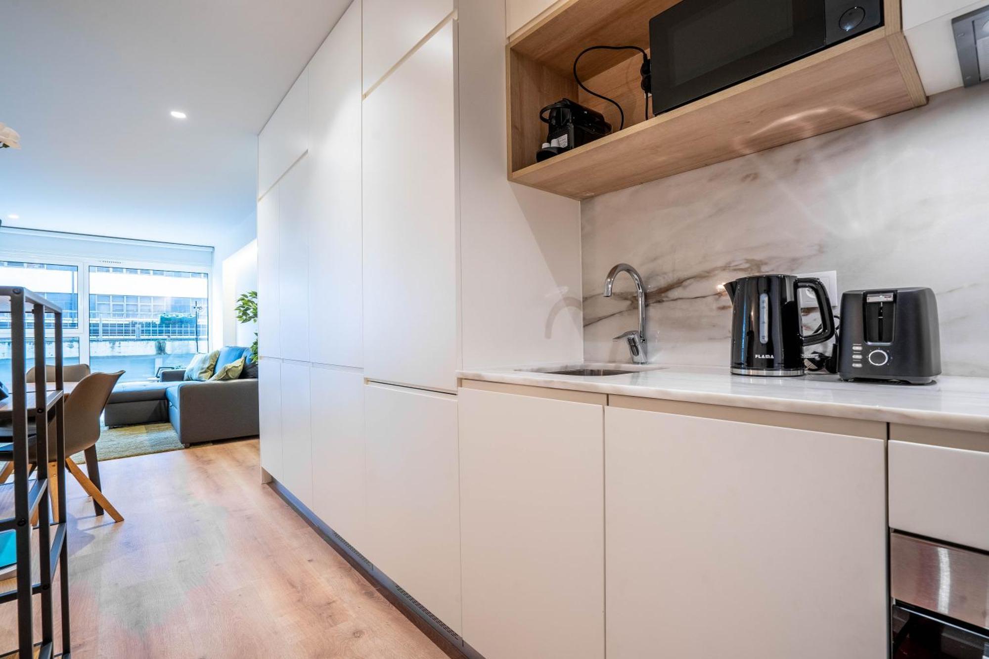 Trindade Bliss: 1Br W/ Free Parking By Lovelystay 波尔图 外观 照片